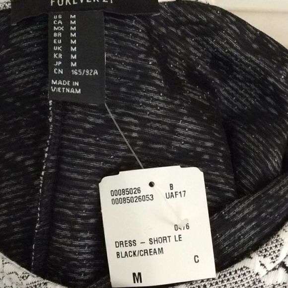 NWT F21 bodycon lowback dress cream floral M - Picture 6 of 6